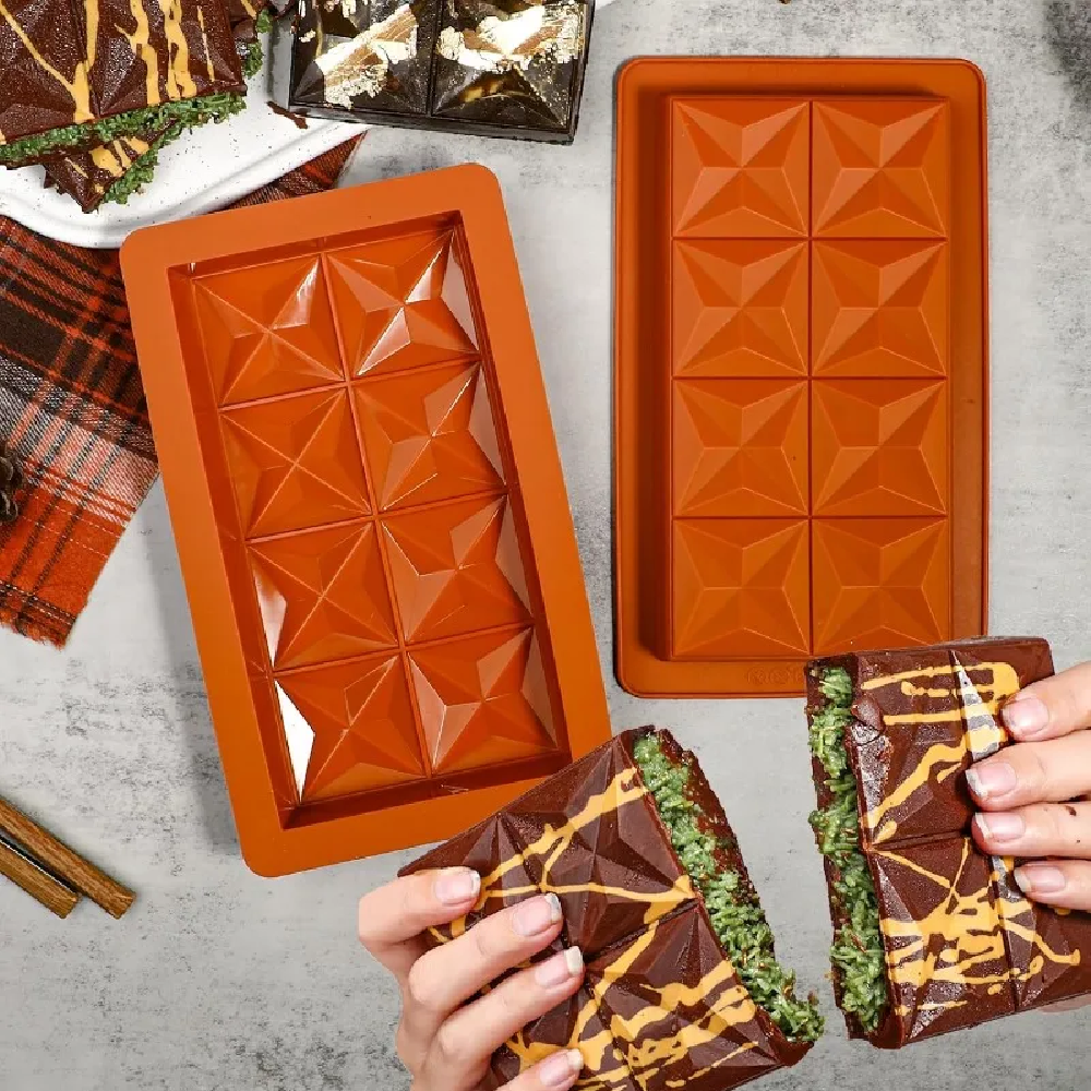 Model Kit For Beginners - Chocolate Bar Mold - Non-Stick Chocolate