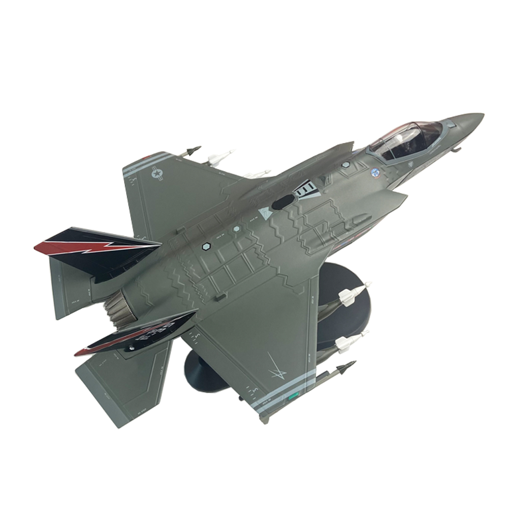 1:72 Scale US Army F-35 F-35A  - Model Kit Joints avaliação e preço