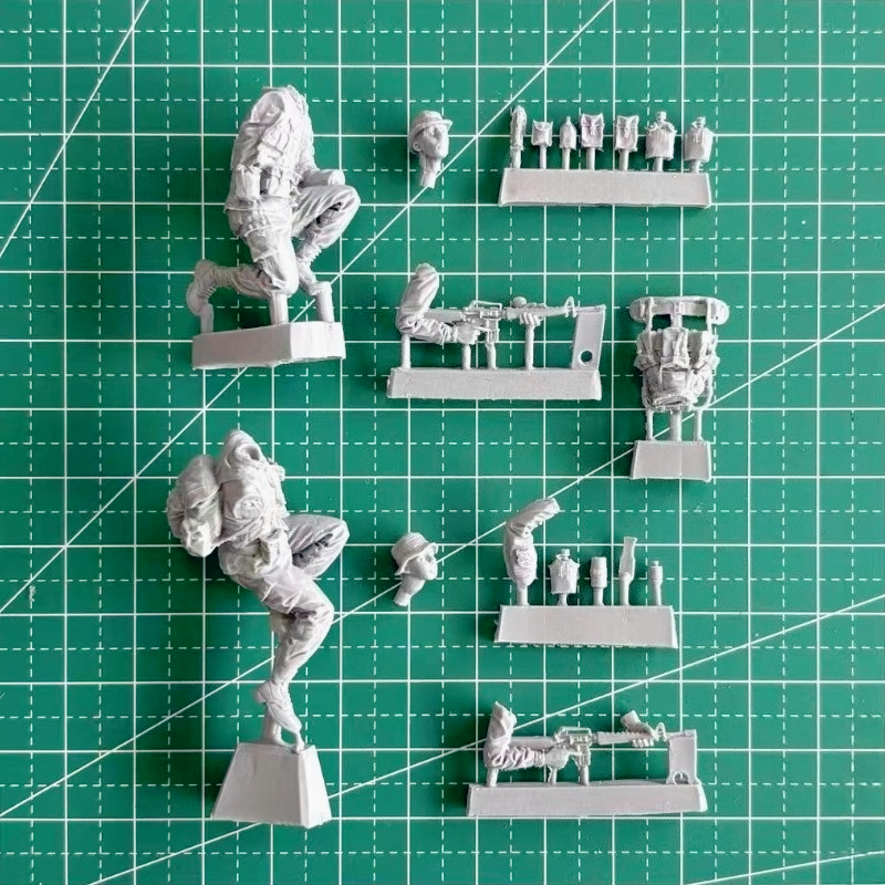 1/35 Scale Die-Cast Resin Figu - Model Kit Reshiram avaliação e preço