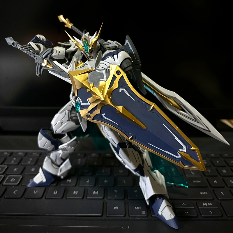 Original Snaa Titan Greatsword - Model Kit Snaa avaliação e preço