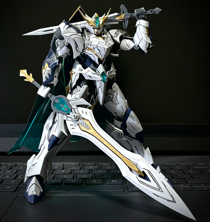 Original Snaa Titan Greatsword - Model Kit Snaa avaliação e preço