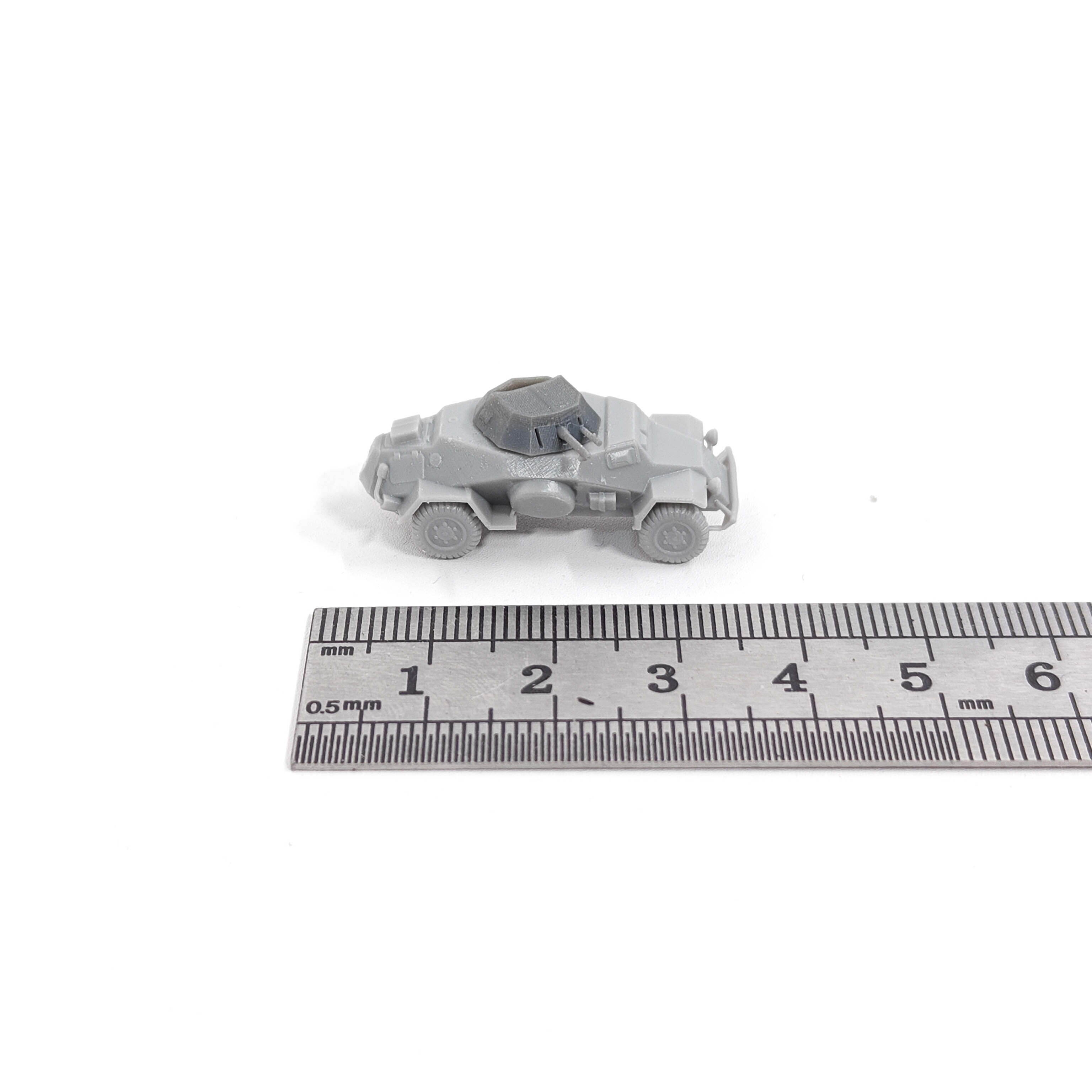 1/144 Scale Sd.Kfz.222 light a - Model Kit Zvezda avaliação e preço