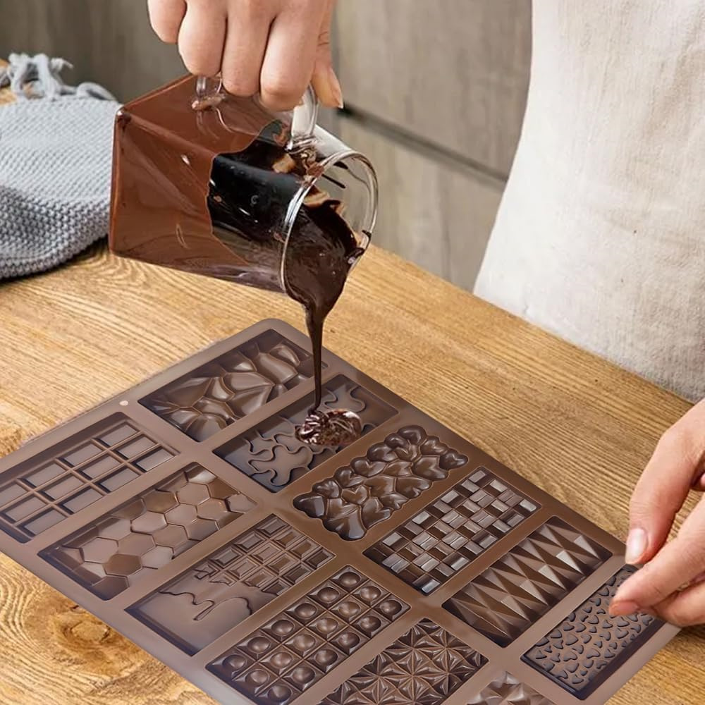 12 In 1 Chocolate Molds Dubai  - Model Kit For Beginners avaliação e preço