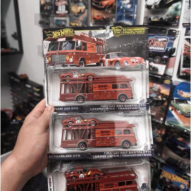 Hot Wheels Premium 1:64 Scale  - Model Kit Ferrari avaliação e preço