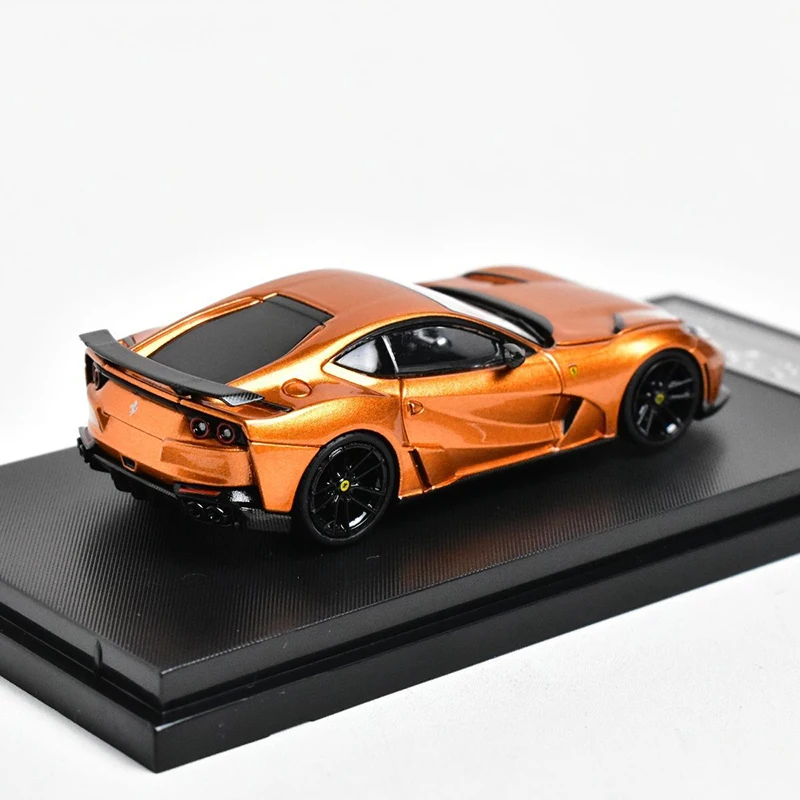 Diecast 1/64 Scale Ferrari 812 - Model Kit Ferrari avaliação e preço